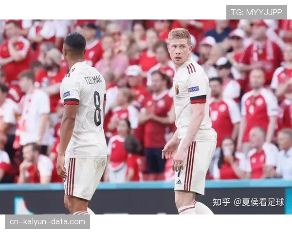 B费与德布劳内在中场推进节奏上出现分化趋势